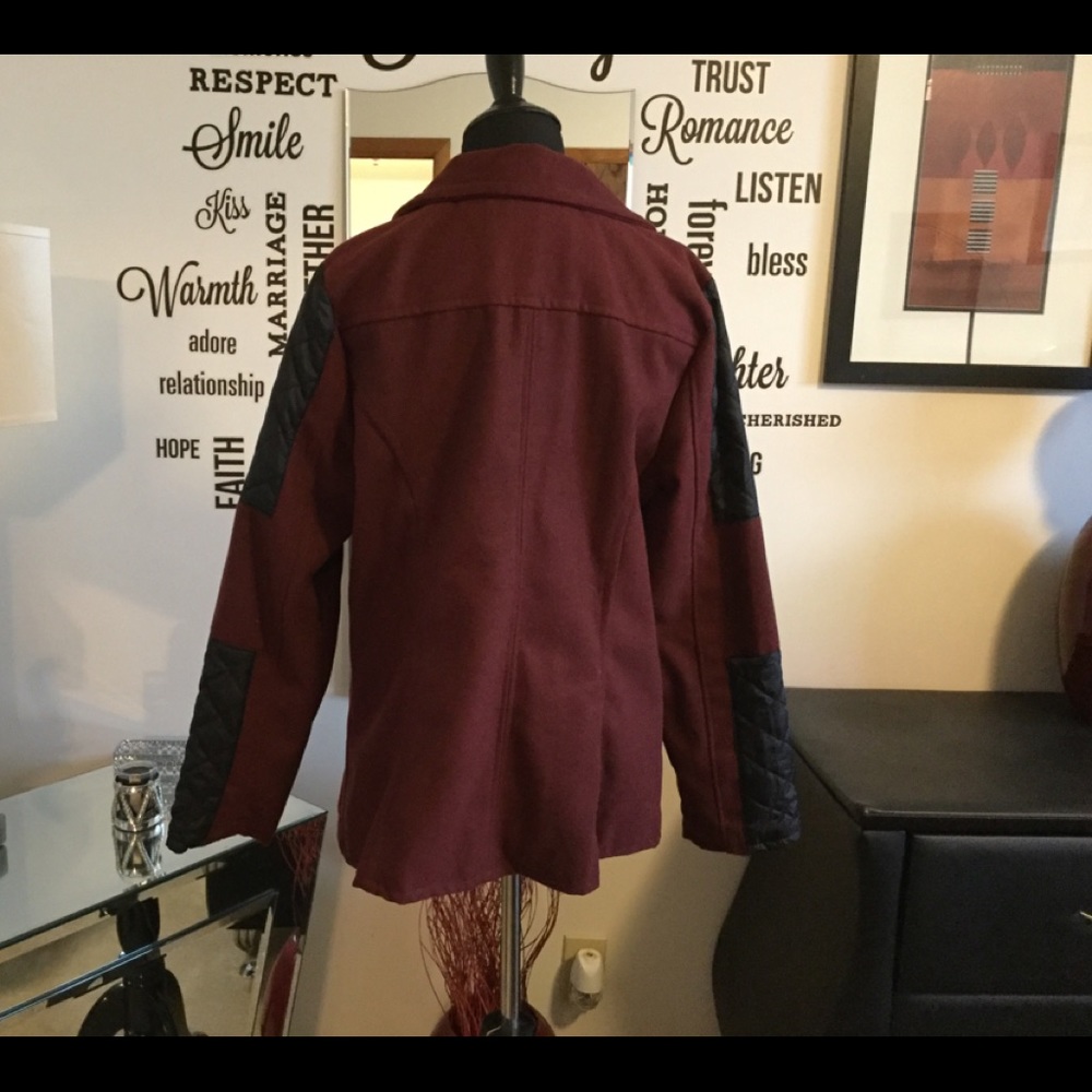 Ladies coat - Picture 2 of 4